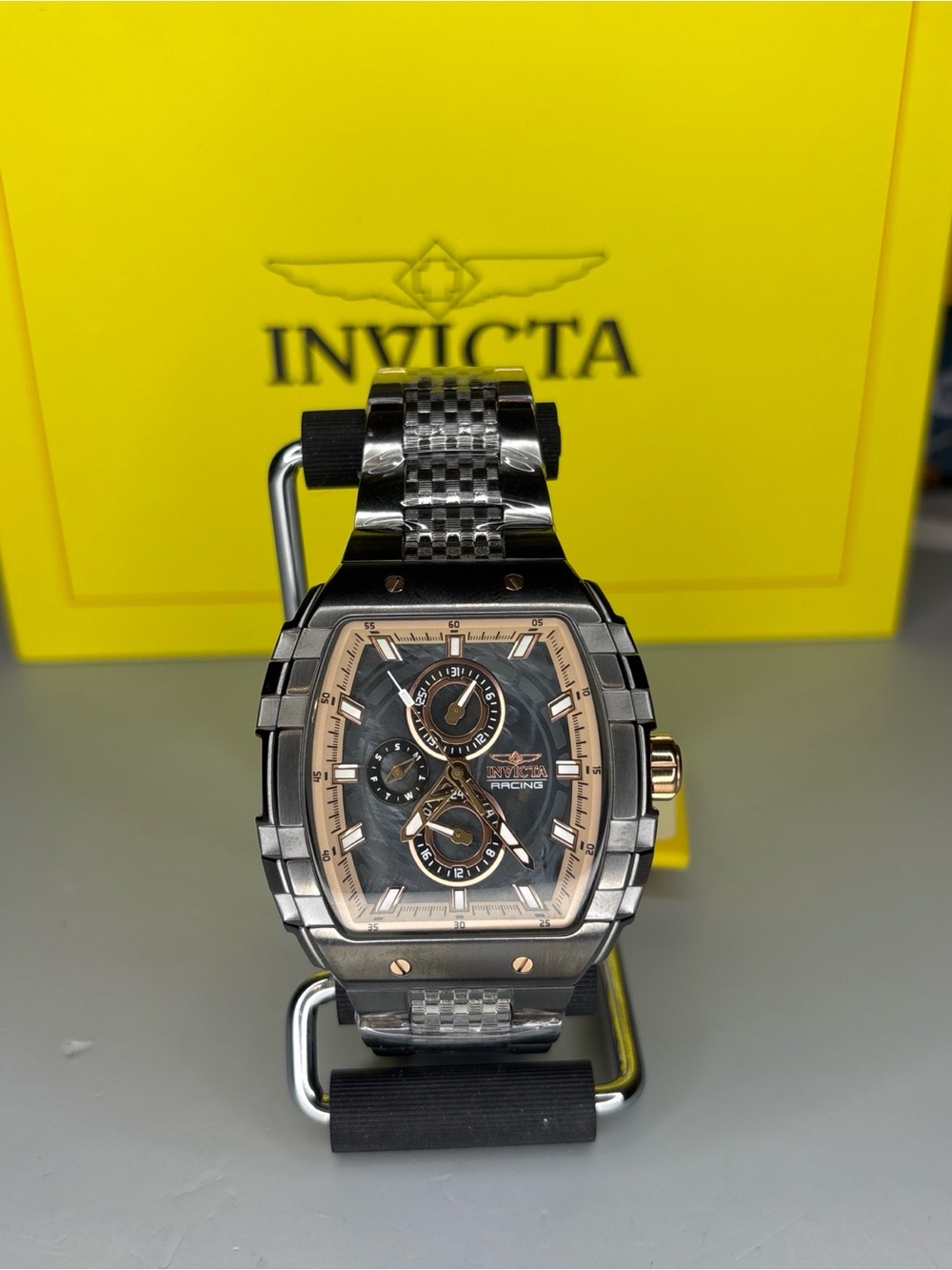 Invicta Men's Gunmetal and Rose Gold Tone Bracelet Watch with mother of pearl